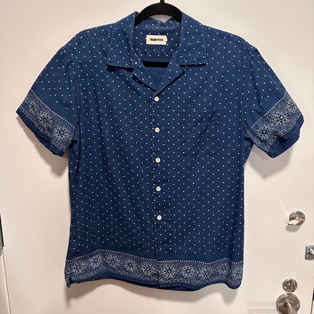 Taylor Stitch: The Short Sleeve Hawthorne in Indigo Star Dot (M, size 40)
